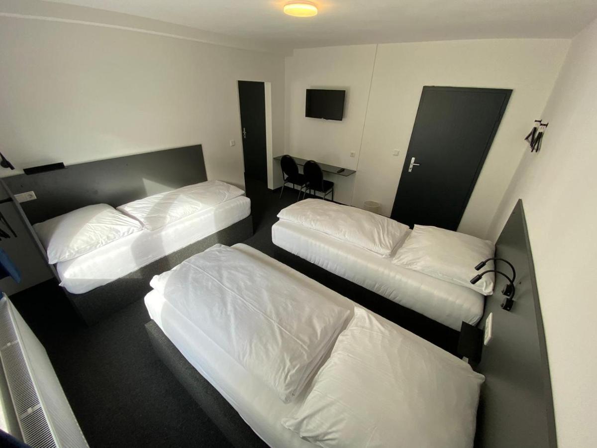 Hotel Zzzimple - Staffless & Self Check-In à Pillig Extérieur photo