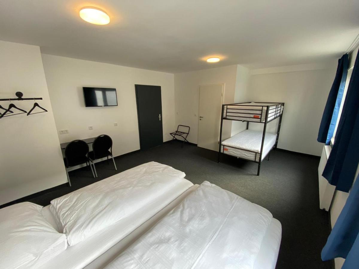 Hotel Zzzimple - Staffless & Self Check-In à Pillig Extérieur photo