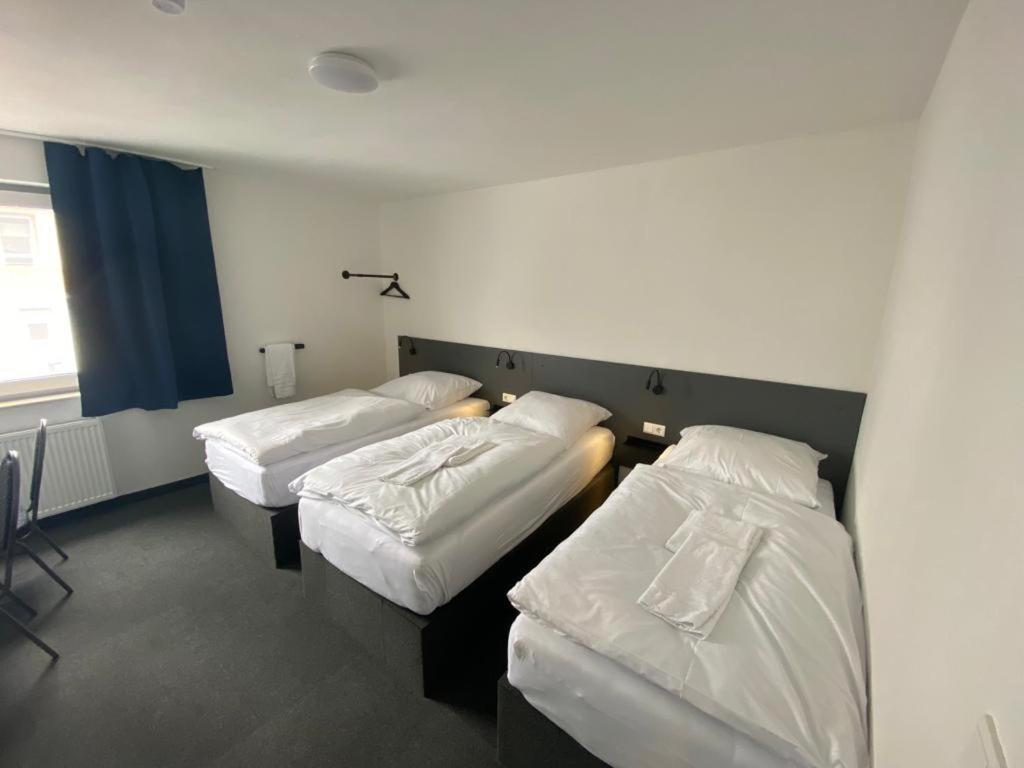 Hotel Zzzimple - Staffless & Self Check-In à Pillig Extérieur photo